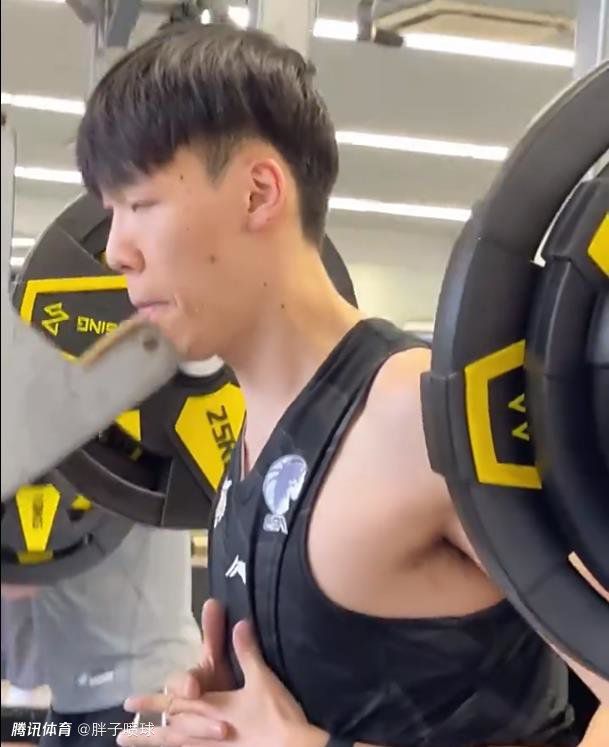 无法隐藏的本能偷拍